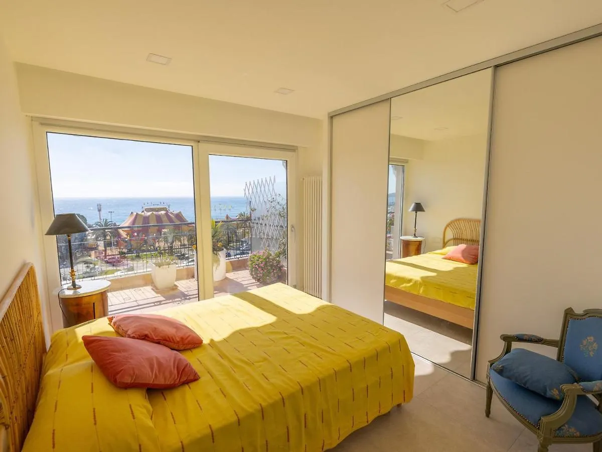 Magnifique 3P Climatise En Dernier Etage Avec Terrasse Face Mer, Proche Centre Menton - Fr-1-196-326